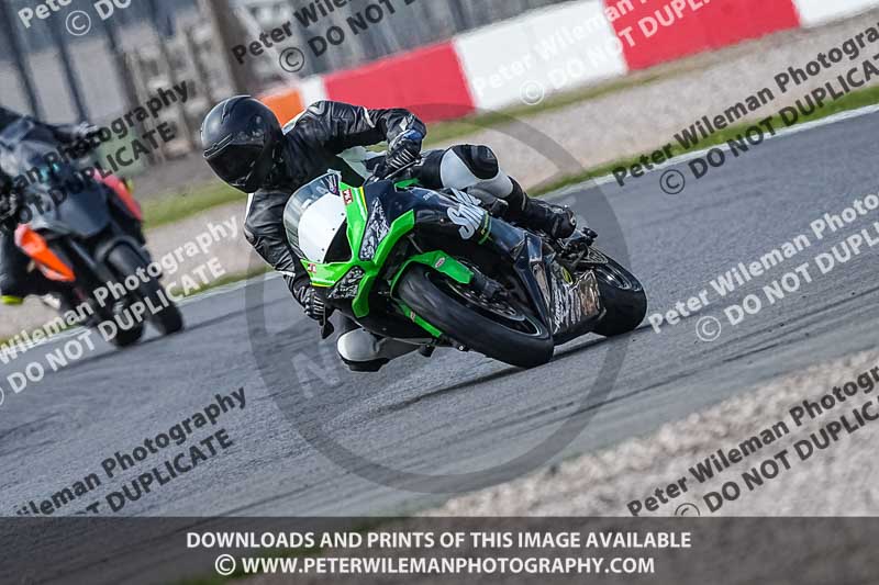 donington no limits trackday;donington park photographs;donington trackday photographs;no limits trackdays;peter wileman photography;trackday digital images;trackday photos